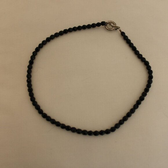 Black beaded necklace - 17 inches - Picture 4 of 6